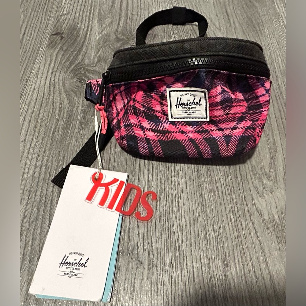 NWT Herschel Kids Pink & Black Plaid Mini Hip Pack